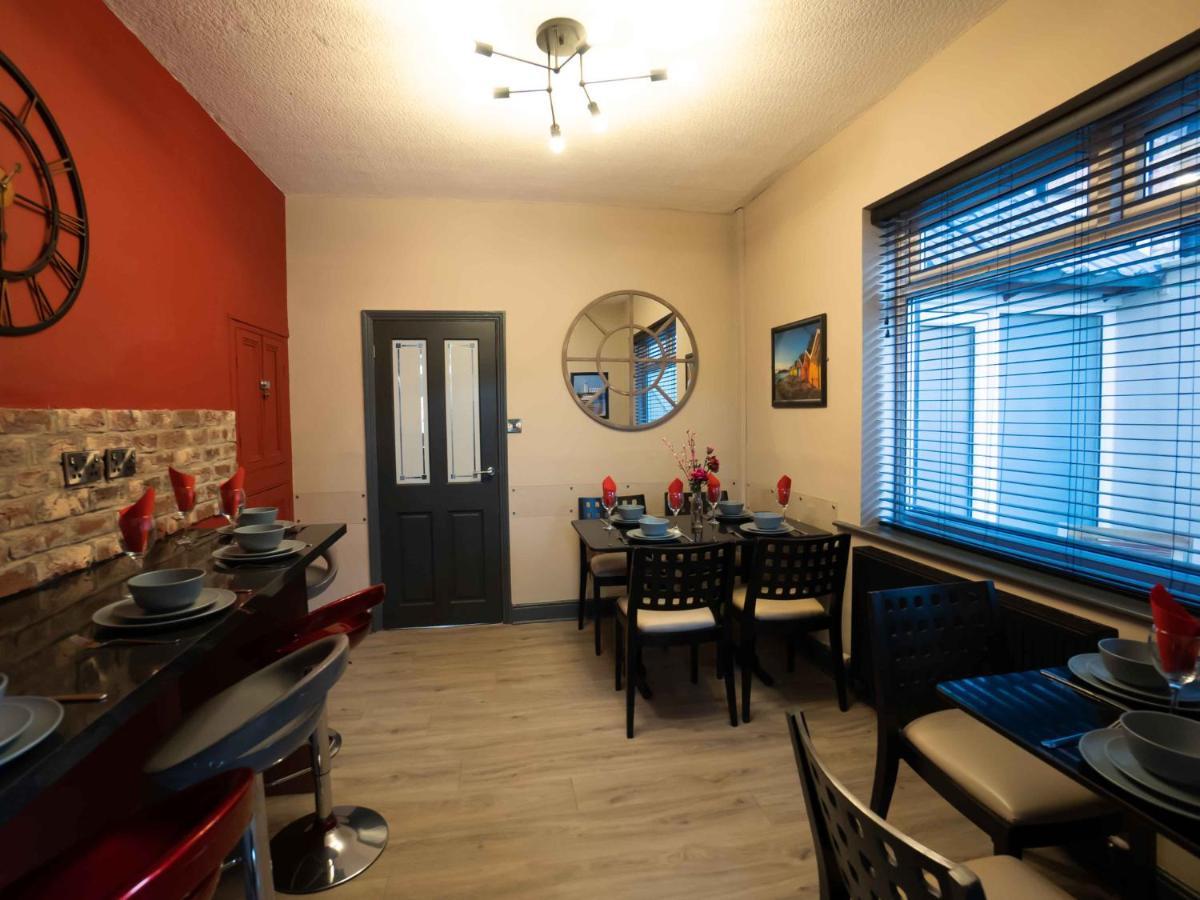 Pass The Keys Amazing, Newly Renovated 5Bedroom House Sleeps 10 Scarborough Exterior foto